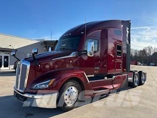Kenworth T680 Prime Movers