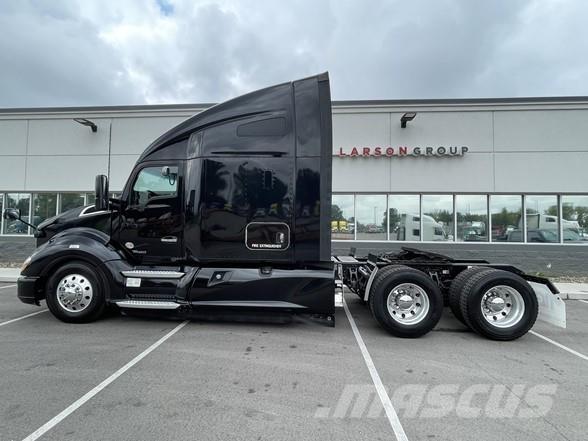 Kenworth T680 Prime Movers