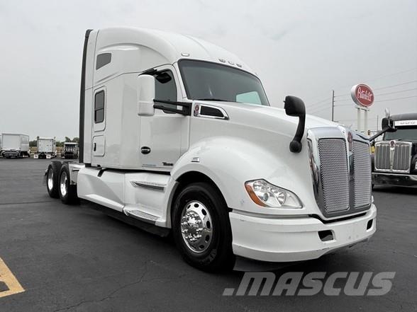Kenworth T680 Prime Movers