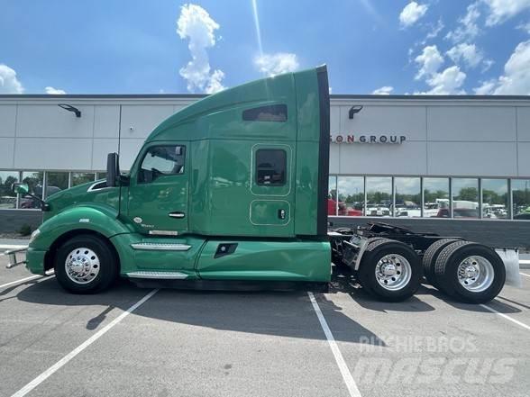 Kenworth T680 Prime Movers