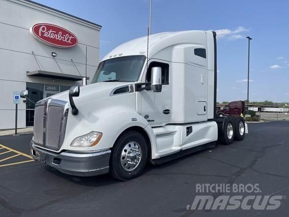Kenworth T680 Prime Movers
