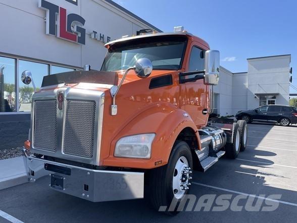 Kenworth T880 Prime Movers