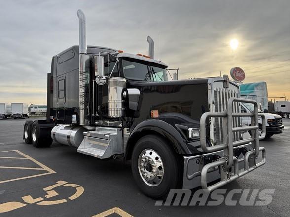 Kenworth W900 Prime Movers
