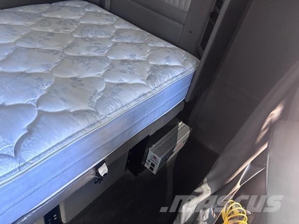 Kenworth W900B Prime Movers