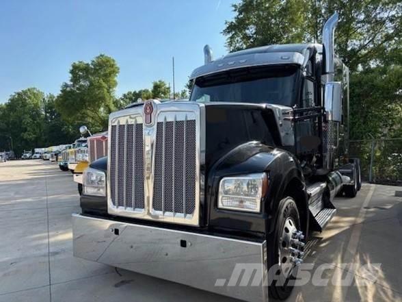Kenworth W990 Prime Movers