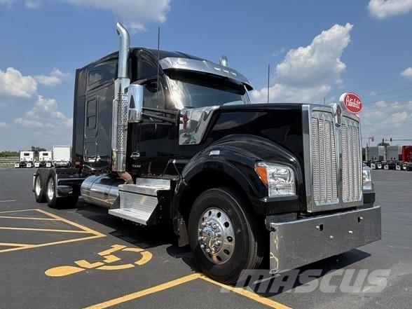 Kenworth W990 Prime Movers