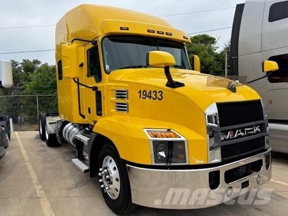 Mack ANTHEM 64T Prime Movers