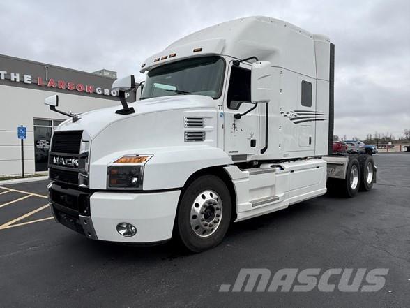 Mack ANTHEM 64T Prime Movers