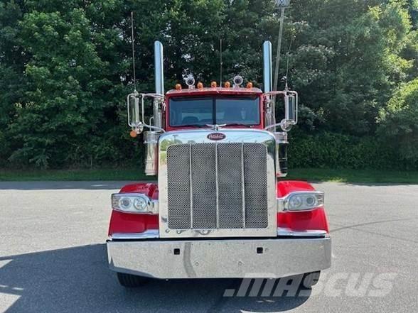 Peterbilt 389 Prime Movers