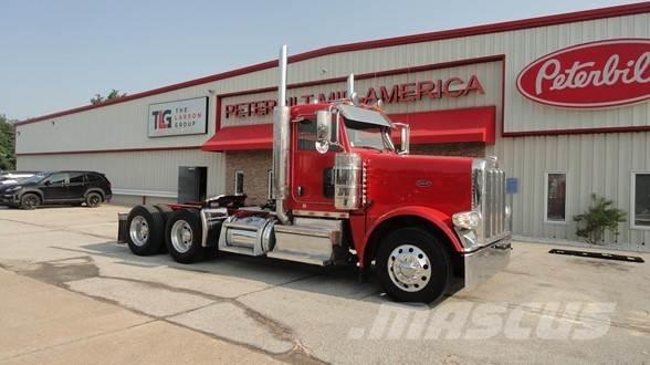 Peterbilt 389 Prime Movers