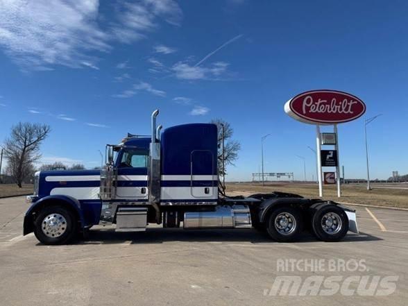 Peterbilt 389 Prime Movers