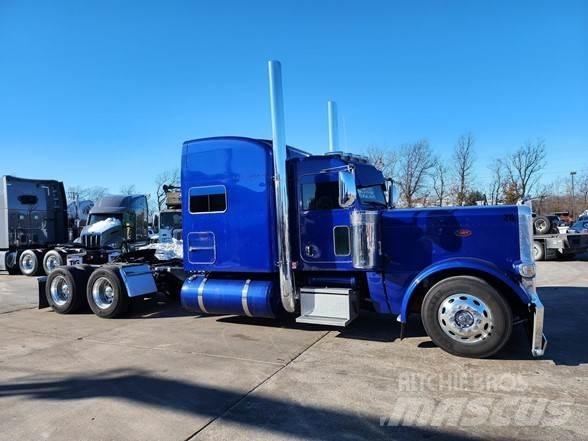 Peterbilt 389 Prime Movers