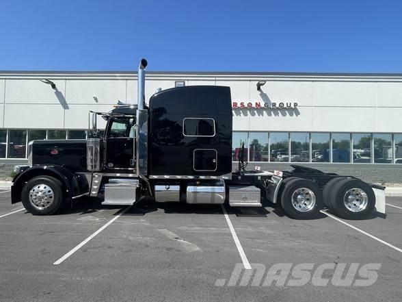 Peterbilt 389 Prime Movers
