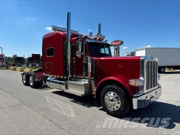 Peterbilt 389 Prime Movers