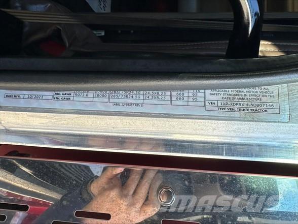 Peterbilt 389 Prime Movers