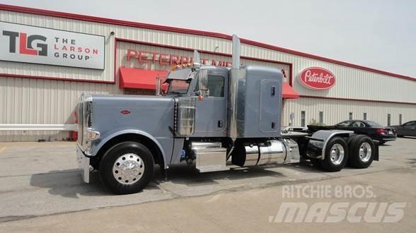 Peterbilt 389 Prime Movers