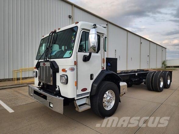 Peterbilt 520 Waste trucks