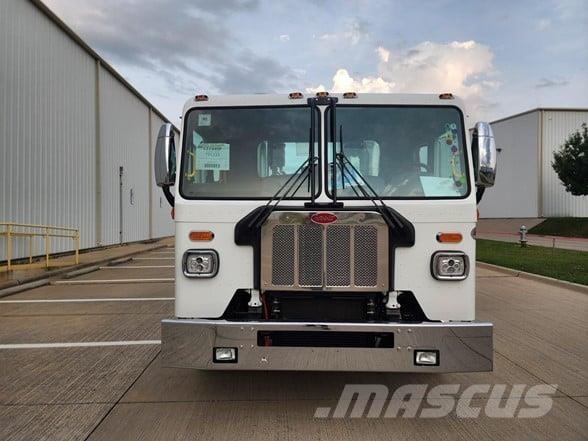 Peterbilt 520 Waste trucks