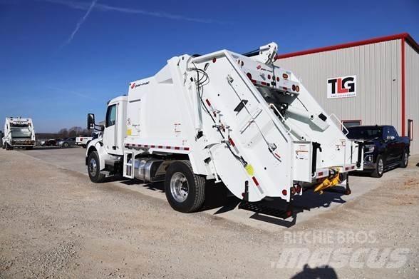 Peterbilt 536 Waste trucks