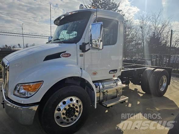 Peterbilt 536 Prime Movers