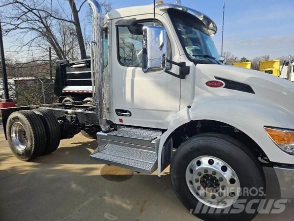 Peterbilt 536 Prime Movers