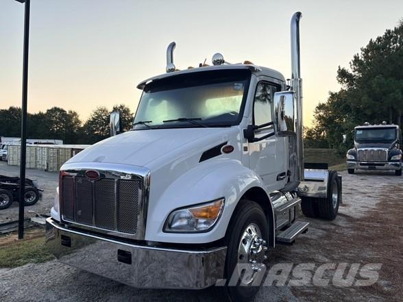 Peterbilt 537 Prime Movers