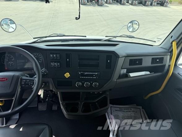 Peterbilt 537 Flatbed / Dropside trucks