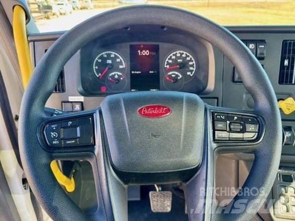 Peterbilt 548 Tanker trucks