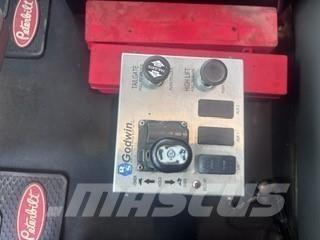 Peterbilt 567 Tipper trucks