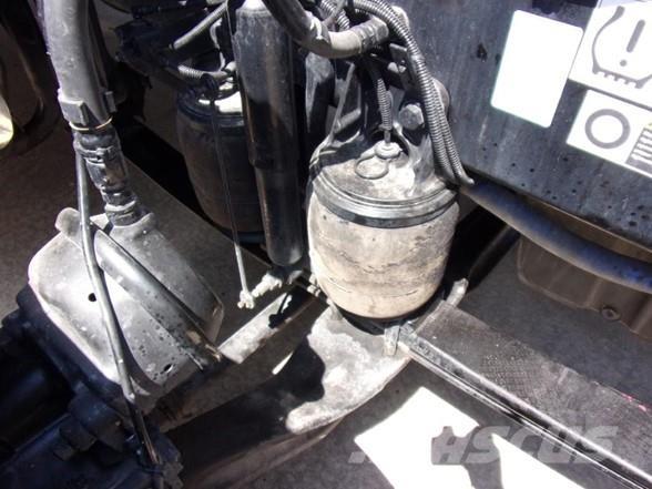 Peterbilt 567 Prime Movers