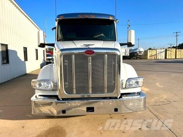 Peterbilt 567 Prime Movers