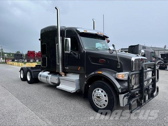 Peterbilt 567 Prime Movers