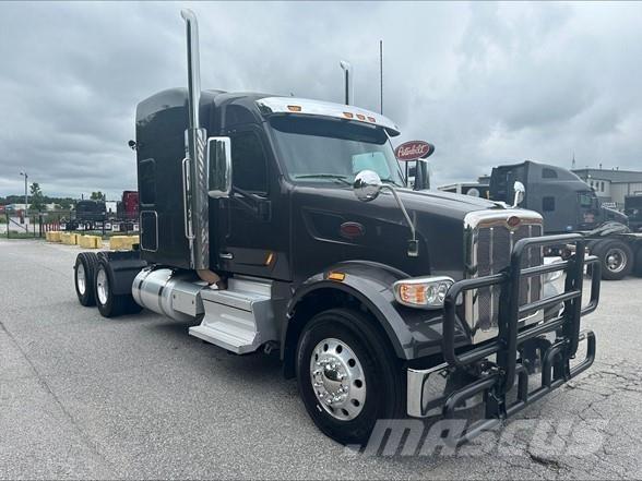 Peterbilt 567 Prime Movers