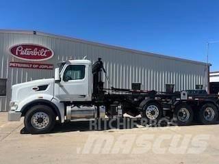 Peterbilt 567 Waste trucks