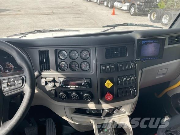 Peterbilt 567 Tipper trucks