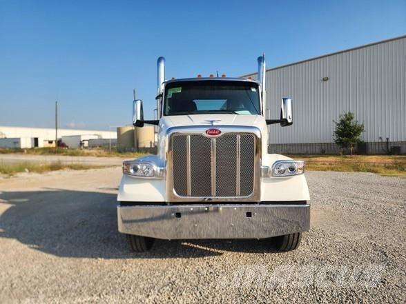 Peterbilt 567 Prime Movers