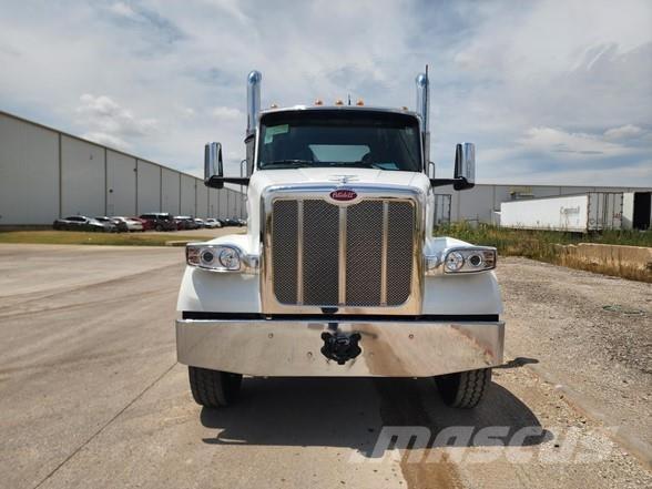 Peterbilt 567 Prime Movers