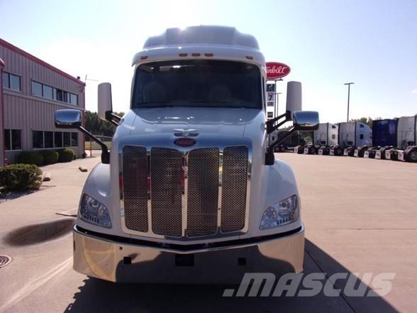 Peterbilt 579 Prime Movers