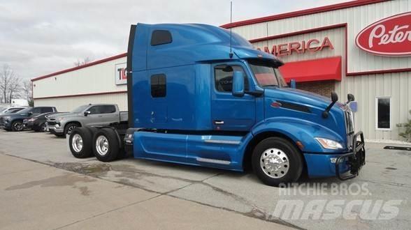 Peterbilt 579 Prime Movers