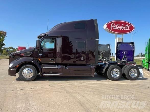 Peterbilt 579 Prime Movers