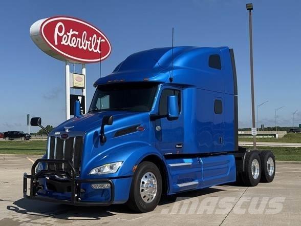 Peterbilt 579 Prime Movers