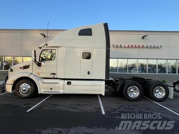 Peterbilt 579 Prime Movers