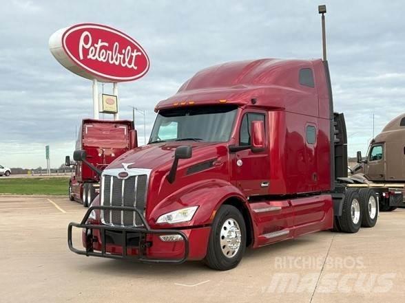 Peterbilt 579 Prime Movers