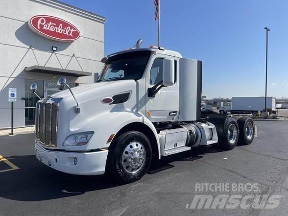 Peterbilt 579 Prime Movers