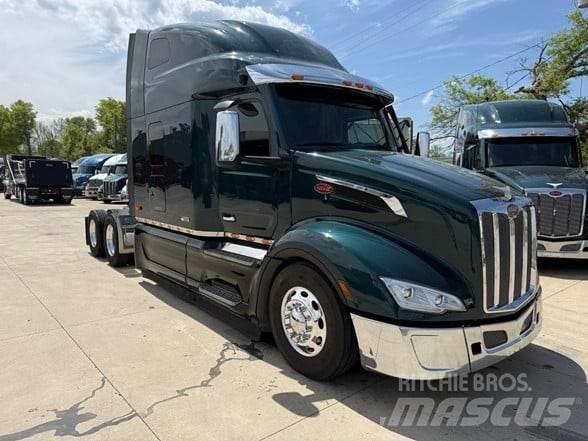 Peterbilt 579 Prime Movers