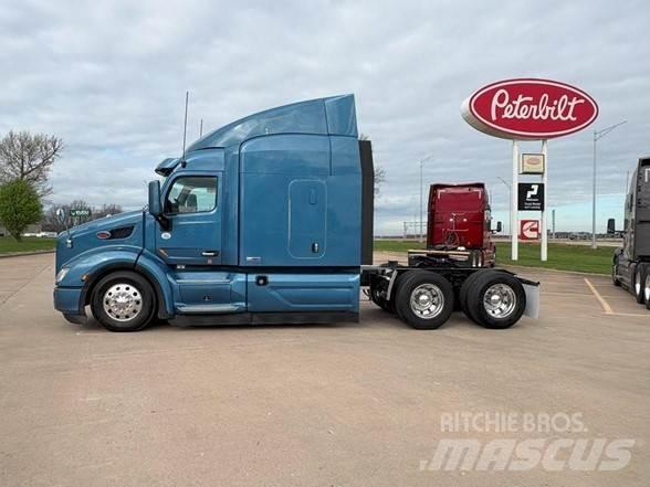Peterbilt 579 Prime Movers