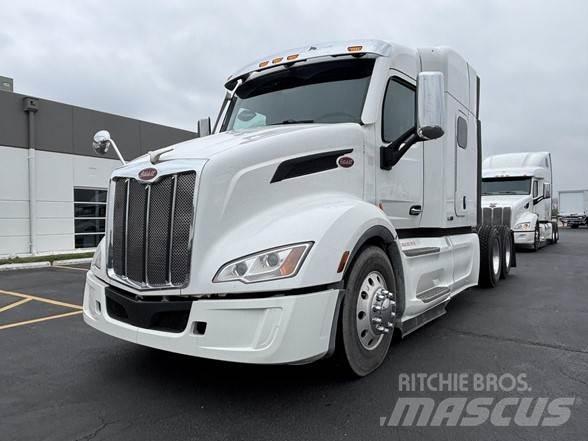 Peterbilt 579 Prime Movers
