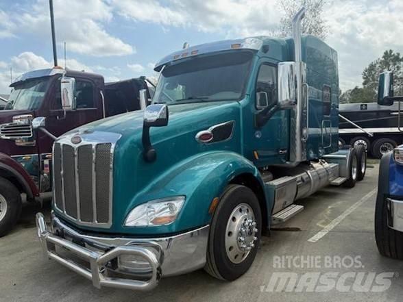 Peterbilt 579 Prime Movers