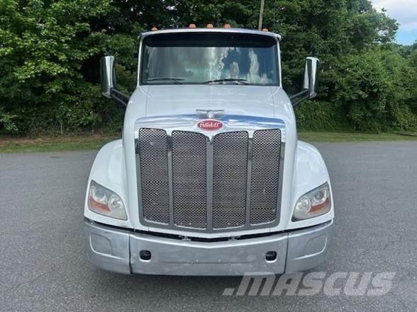 Peterbilt 579 Prime Movers