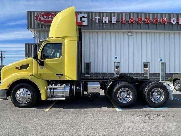 Peterbilt 579 Prime Movers